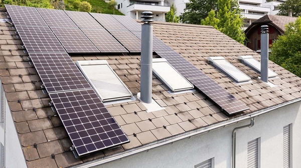 Solaranlage und Stromspeicher für Einfamilienhaus in Boll.