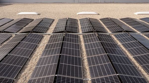 Solaranlage Glas Trösch Oensingen
